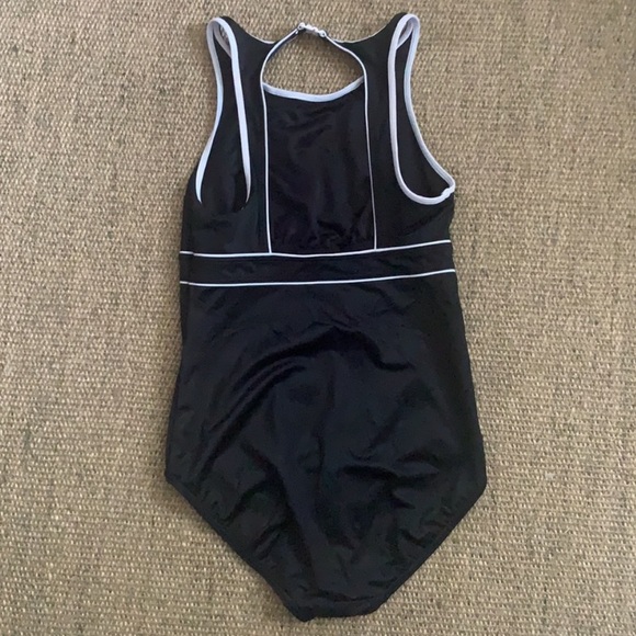 Lands' End One Piece Swimsuit 8 - Picture 13 of 13